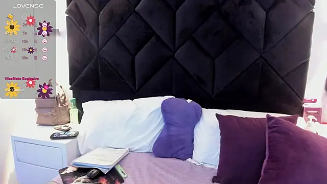 Snapshot of letiziia_sky1 chatting on January 22, 2025, 8:17 pm letiziia sky1 online show from January 22, 2025, 8:17 pm