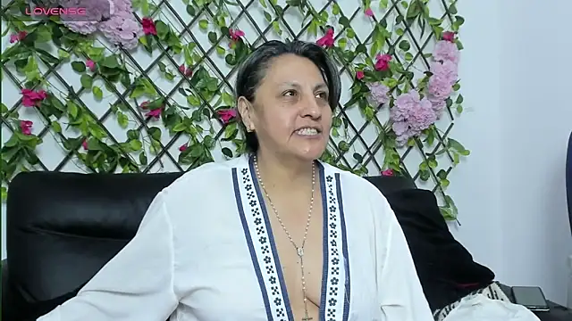 merlyna goldens online show from October 20, 2025, 11:38 pm