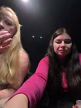 Snapshot of EllyNora chatting on July 4, 2026, 8:48 pm EllyNora online show from July 4, 2026, 8:48 pm