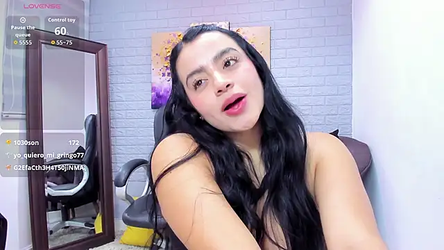 Paula Desousa online show from May 13, 2026, 8:27 pm