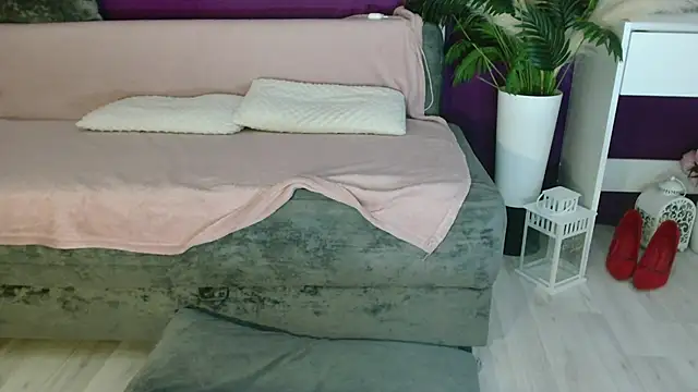 Imcarrieberry online show from September 22, 2025, 2:52 pm