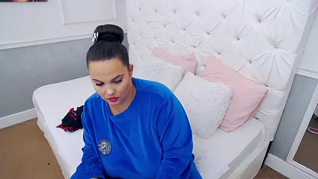 RavishingJenna online show from November 7, 2025, 8:31 pm