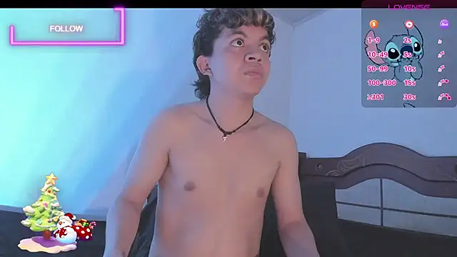 Snapshot of Lucaas_King chatting on December 15, 2024, 12:17 pm Lucaas King online show from December 15, 2024, 12:17 pm