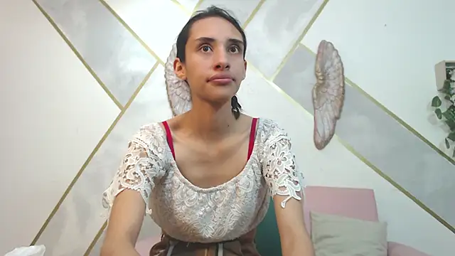 RoxanaCyrano  online show from February 18, 2025, 7:41 pm