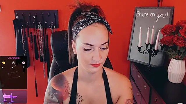 Snapshot of _Jane_Warren_ chatting on September 18, 2025, 7:43 am Jane Warren online show from September 18, 2025, 7:43 am