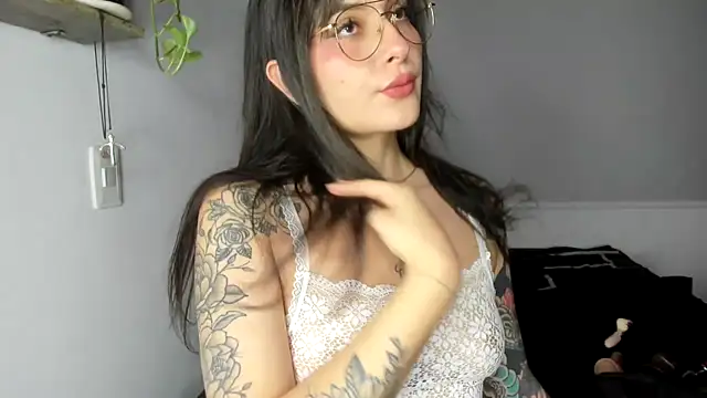 Snapshot of SweetBaby_nkl chatting on April 25, 2026, 3:09 am SweetBaby nkl online show from April 25, 2026, 3:09 am