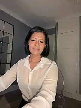 RoseMelanie online show from February 11, 2025, 8:58 am