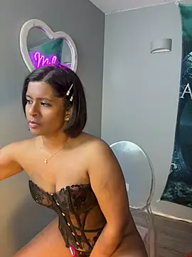 RoseMelanie online show from April 11, 2026, 8:24 pm