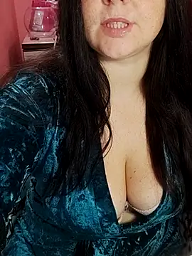 ErikaVlovely online show from November 1, 2025, 8:55 pm