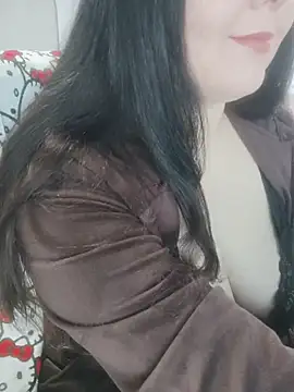 ErikaVlovely online show from May 25, 2026, 3:18 pm