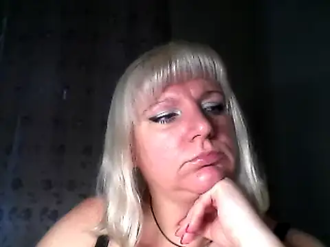 Snapshot of MeilomaWesa chatting on January 4, 2025, 9:43 am MeilomaWesa online show from January 4, 2025, 9:43 am