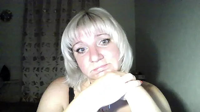 Snapshot of MeilomaWesa chatting on September 10, 2025, 8:31 pm MeilomaWesa online show from September 10, 2025, 8:31 pm