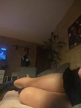 Snapshot of Demona696 chatting on December 26, 2024, 3:59 am Demona696 online show from December 26, 2024, 3:59 am