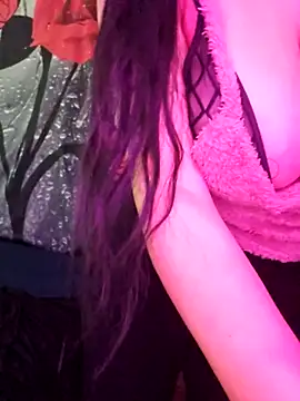 Zeina2024 online show from November 14, 2025, 6:56 am