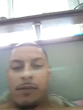 emrehliug12 online show from October 30, 2025, 4:52 pm