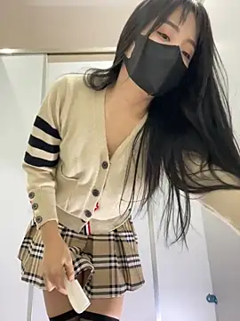 Asia-Lynn online show from January 8, 2025, 10:48 am