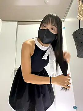 Asia-Lynn online show from October 9, 2025, 10:46 am