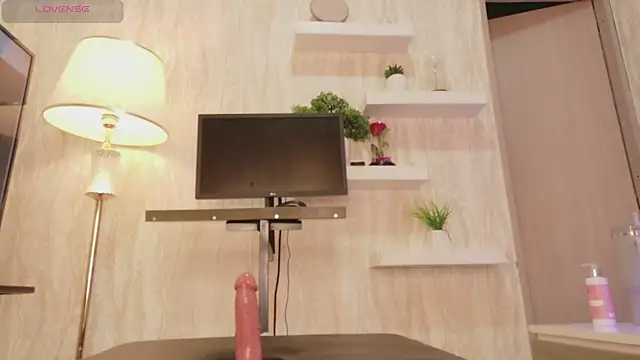 Snapshot of SussyRoss chatting on March 3, 2026, 4:02 pm SussyRoss online show from March 3, 2026, 4:02 pm