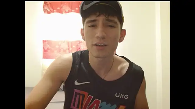 Snapshot of ChicoMaloFfF chatting on January 9, 2026, 1:58 pm ChicoMaloFfF online show from January 9, 2026, 1:58 pm