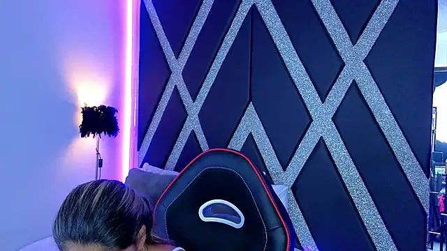 blonde cat15 online show from October 20, 2025, 8:53 pm