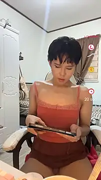 Plaxtique online show from January 11, 2026, 2:11 pm