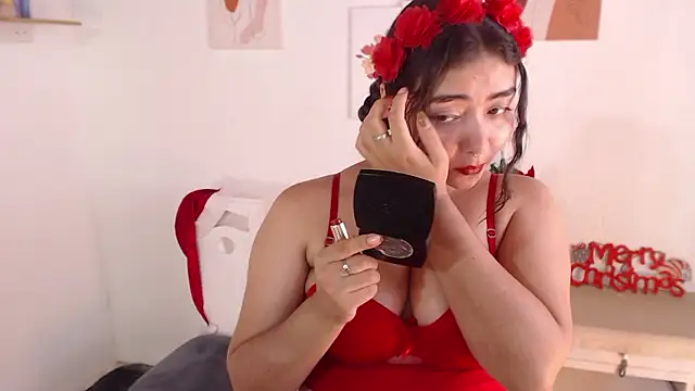  Kim  M online show from December 3, 2024, 4:39 pm