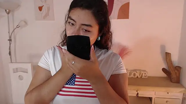  Kim  M online show from January 9, 2025, 11:47 am