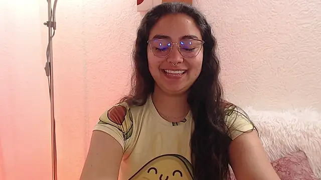 Snapshot of _Kim__M chatting on February 28, 2026, 1:01 pm Kim M online show from February 28, 2026, 1:01 pm