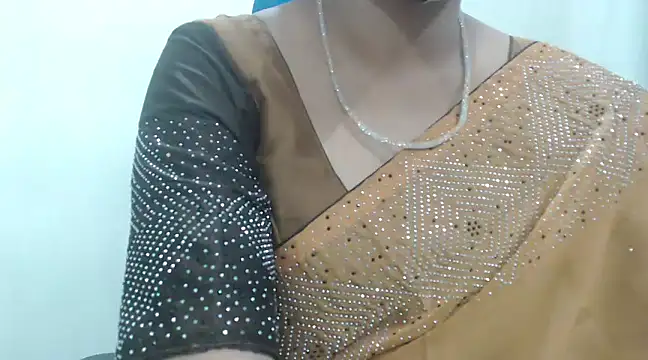 Snapshot of Lovely_Siri_23 chatting on January 11, 2025, 10:40 am Lovely Siri 23 online show from January 11, 2025, 10:40 am