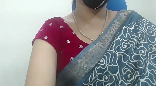 Snapshot of Lovely_Siri_23 chatting on January 23, 2025, 6:35 pm Lovely Siri 23 online show from January 23, 2025, 6:35 pm