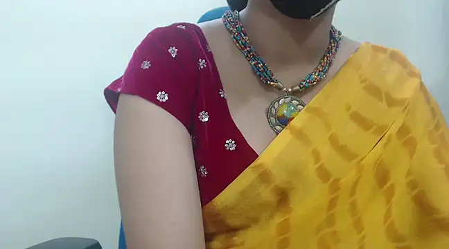 Snapshot of Lovely_Siri_23 chatting on February 1, 2025, 11:58 pm Lovely Siri 23 online show from February 1, 2025, 11:58 pm