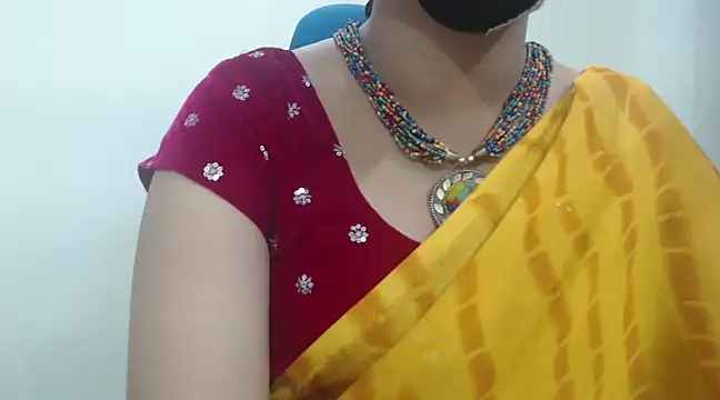 Snapshot of Lovely_Siri_23 chatting on February 12, 2025, 6:40 am Lovely Siri 23 online show from February 12, 2025, 6:40 am