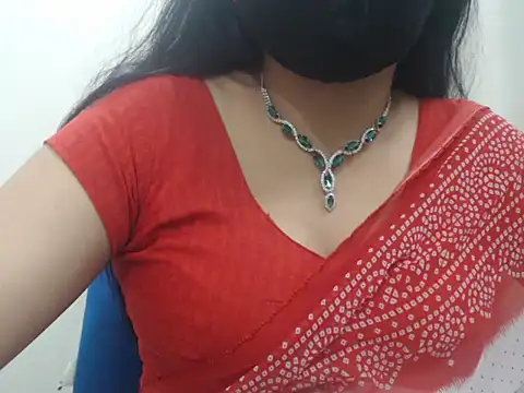 Lovely Siri 23 online show from April 8, 2026, 4:40 pm