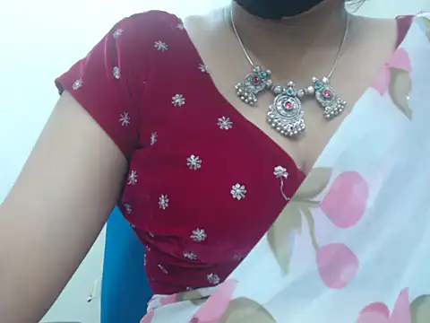 Lovely Siri 23 online show from April 16, 2026, 8:04 am