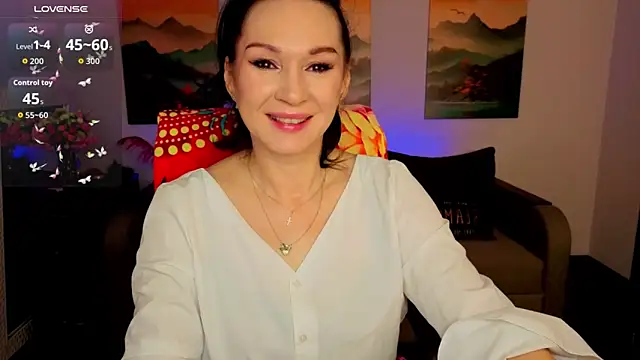 Sofia Ford online show from April 22, 2026, 7:00 am