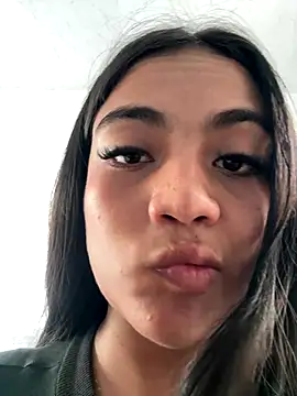 Chiqui cute online show from October 12, 2025, 3:55 pm