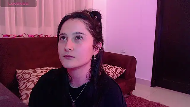 Snapshot of AlissonnFoxx chatting on February 27, 2025, 4:20 am AlissonnFoxx online show from February 27, 2025, 4:20 am