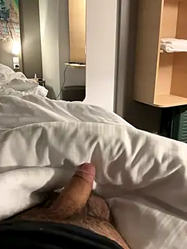 neugrg online show from October 1, 2025, 5:08 pm