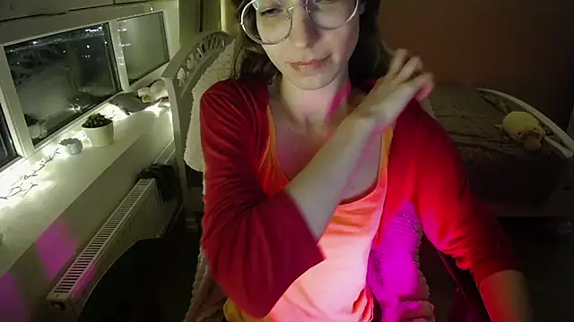 MissLinaDream online show from May 23, 2026, 6:12 pm