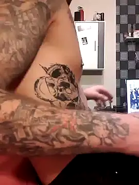 Snapshot of PIercingBoy38 chatting on January 20, 2025, 9:22 pm PIercingBoy38 online show from January 20, 2025, 9:22 pm