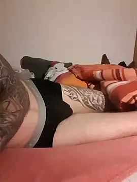 Snapshot of PIercingBoy38 chatting on January 29, 2025, 9:17 pm PIercingBoy38 online show from January 29, 2025, 9:17 pm