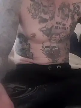 Snapshot of PIercingBoy38 chatting on February 3, 2025, 1:30 pm PIercingBoy38 online show from February 3, 2025, 1:30 pm