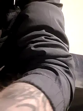 Snapshot of PIercingBoy38 chatting on February 16, 2025, 1:14 am PIercingBoy38 online show from February 16, 2025, 1:14 am