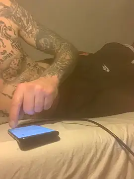 Snapshot of PIercingBoy38 chatting on February 19, 2025, 9:47 pm PIercingBoy38 online show from February 19, 2025, 9:47 pm