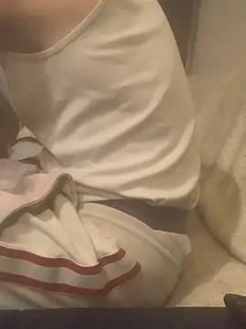 Snapshot of PIercingBoy38 chatting on February 23, 2025, 6:34 pm PIercingBoy38 online show from February 23, 2025, 6:34 pm