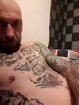 Snapshot of PIercingBoy38 chatting on March 9, 2025, 10:08 pm PIercingBoy38 online show from March 9, 2025, 10:08 pm