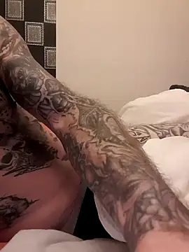 Snapshot of PIercingBoy38 chatting on March 13, 2025, 9:26 pm PIercingBoy38 online show from March 13, 2025, 9:26 pm