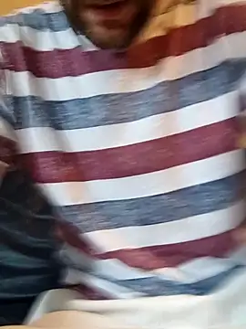 Snapshot of PIercingBoy38 chatting on October 6, 2025, 2:58 pm PIercingBoy38 online show from October 6, 2025, 2:58 pm