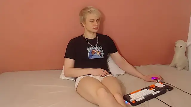 Oliver sweet  online show from March 24, 2026, 12:48 am