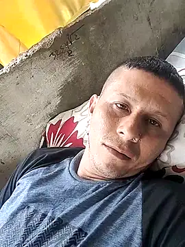 Snapshot of Somospareja1987 chatting on October 21, 2025, 6:52 pm Somospareja1987 online show from October 21, 2025, 6:52 pm